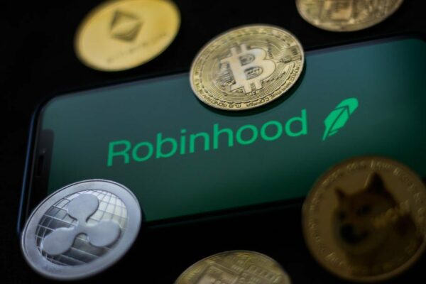 After crypto income falls by 3/4, Robinhood shares tank 10%
