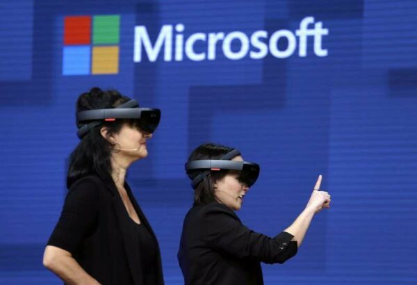 For the HoloLens 3, Microsoft has allegedly killed its arrangements